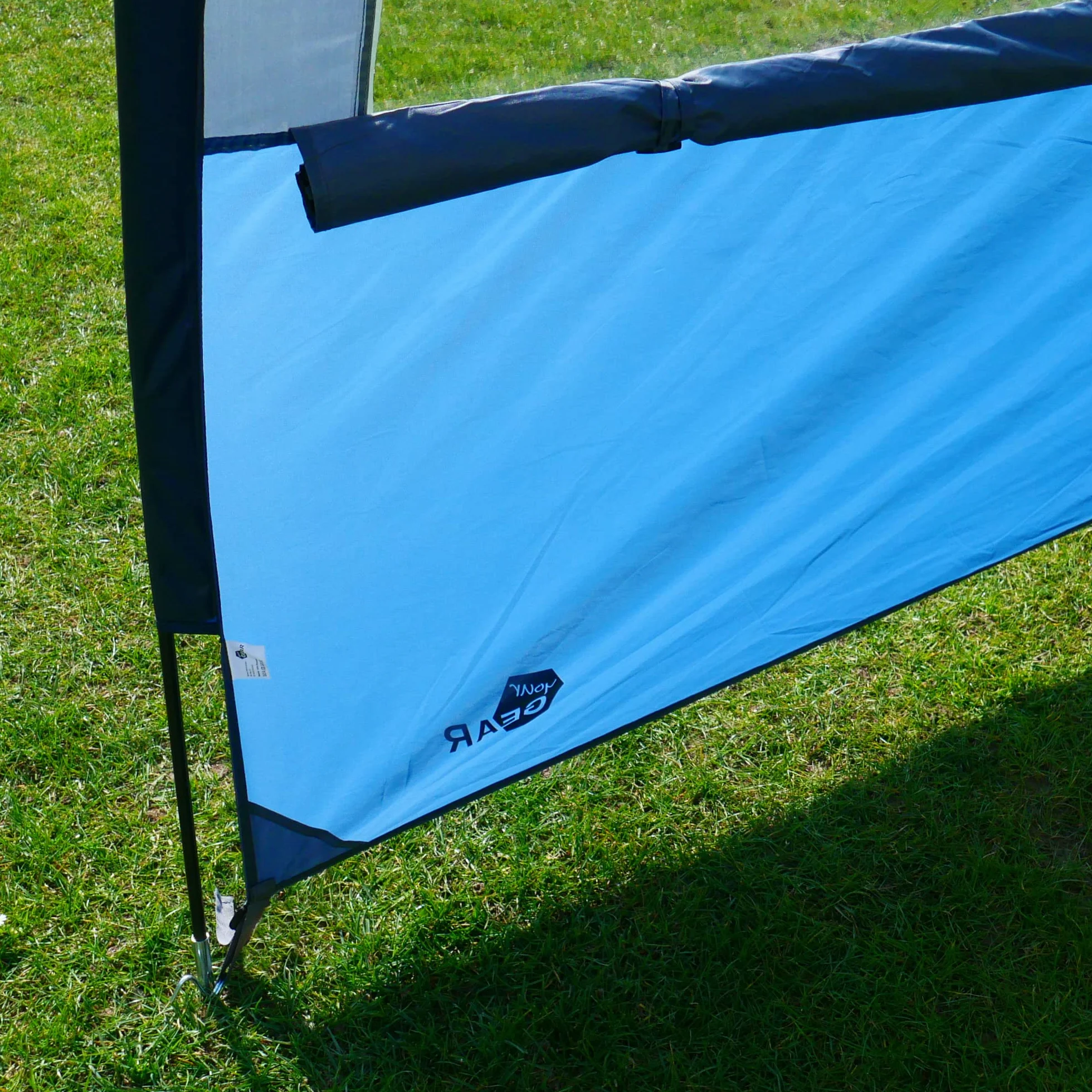 your GEAR Riviera – zadaszenie do przyczep kempingowych i kamperów w 4 rozmiarach, 2,5 m, 3 m, szerokość 3,5 m i głębokość 260 cm, dach przeciwsłoneczny z ochroną UV 50+, panoramiczne okna, słup wody