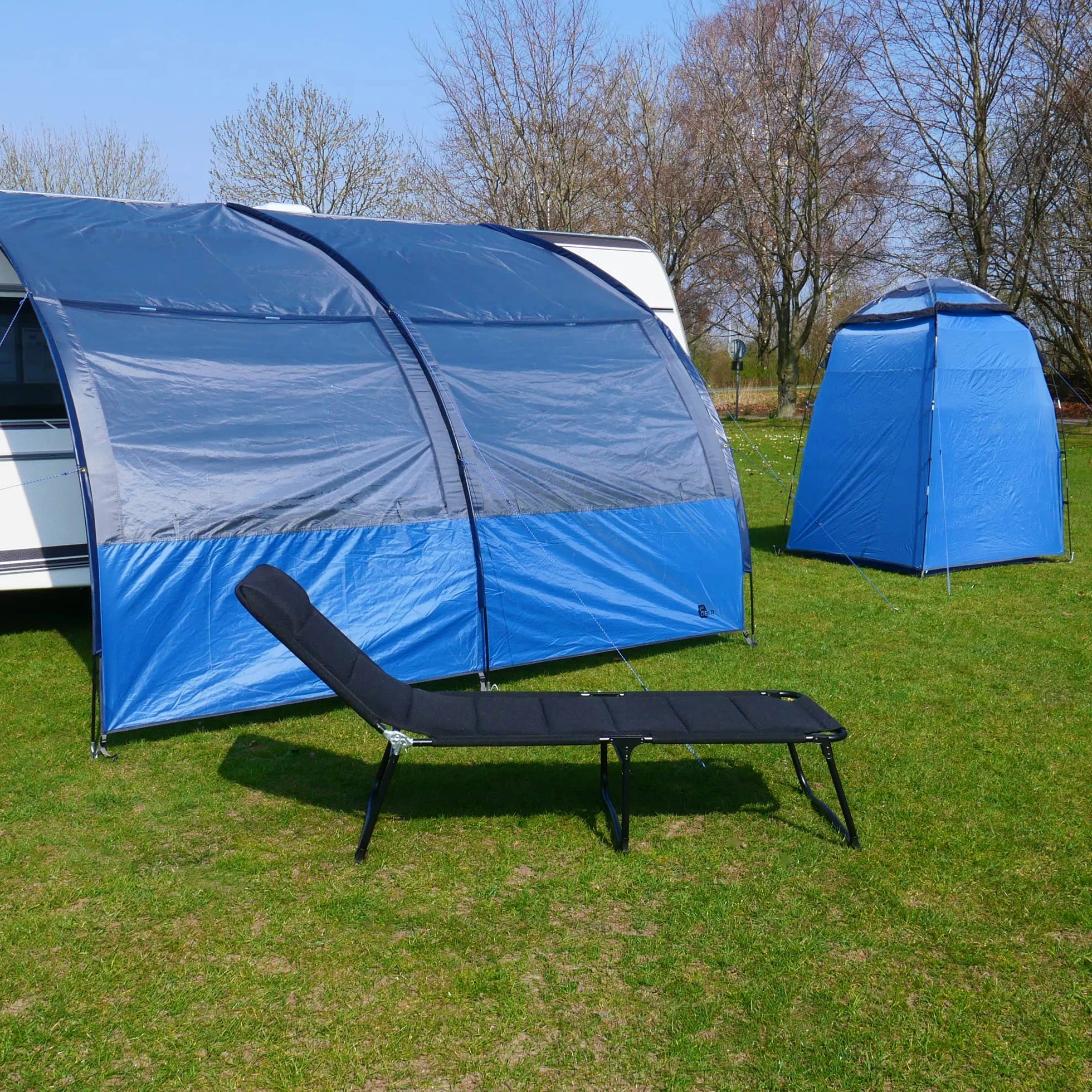 your GEAR Riviera – zadaszenie do przyczep kempingowych i kamperów w 4 rozmiarach, 2,5 m, 3 m, szerokość 3,5 m i głębokość 260 cm, dach przeciwsłoneczny z ochroną UV 50+, panoramiczne okna, słup wody