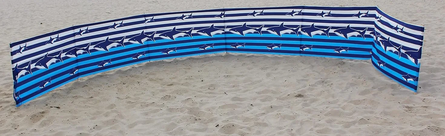 Parawan plażowy, długość 8 metrów, paski biało - granatowe - niebieskie z rekinami, z paskiem do noszenia na ramię