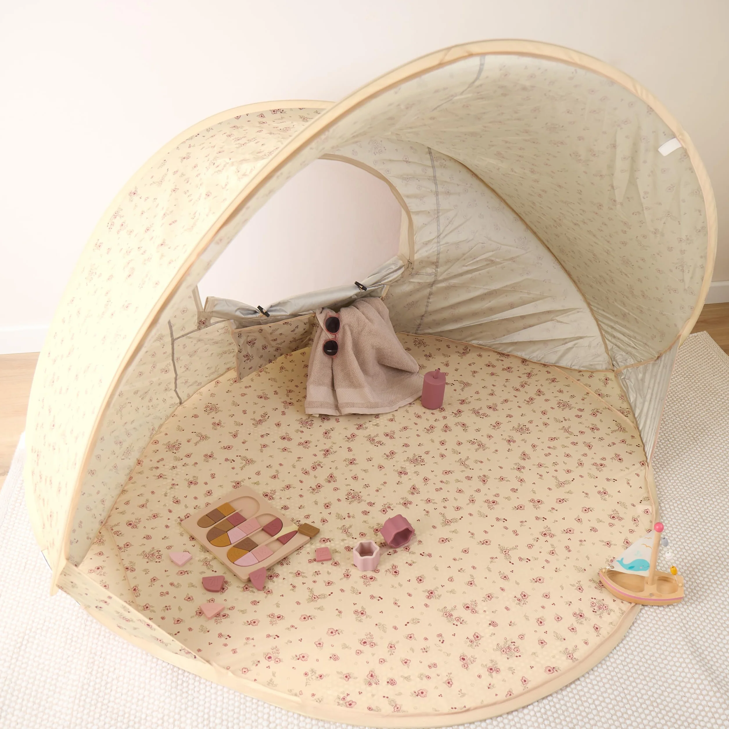 Bieco Ella Pop up muszla plażowa w stylu vintage, kwiaty, ochrona przed promieniowaniem UV 40+, namiot, ochrona przed słońcem